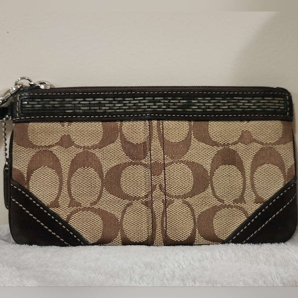 RARE COACH SIGNATURE BEADED WRISTLET Brown and Black Suede Trim